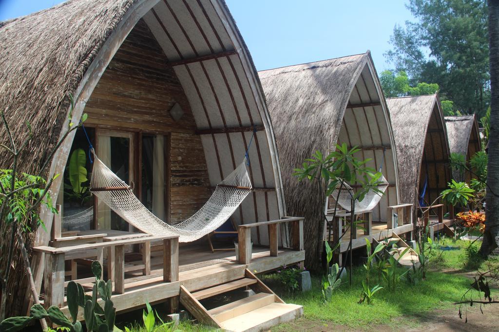 Star Bar And Bungalows Gili Air Exterior foto